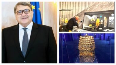 Emil Hurezeanu îi ia pe români la mișto: să facem cereri la Moscova pentru Tezaur