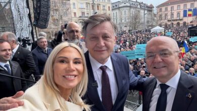 Raluca Turcan în 2013: „Mai bine îmi tai o mână decât să-l votez pe Crin Antonescu”