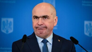Escrocul Bolojan s-a înfruptat din Eximbank, banca mafiei de partid și de stat