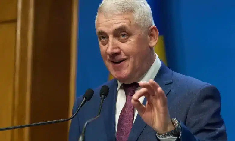 Doar 7% din amenzile aplicate partidelor au fost recuperate. Cum răspunde Adrian Țuțuianu (AEP) și ce schimbări majore pregătește pentru partide și campanii